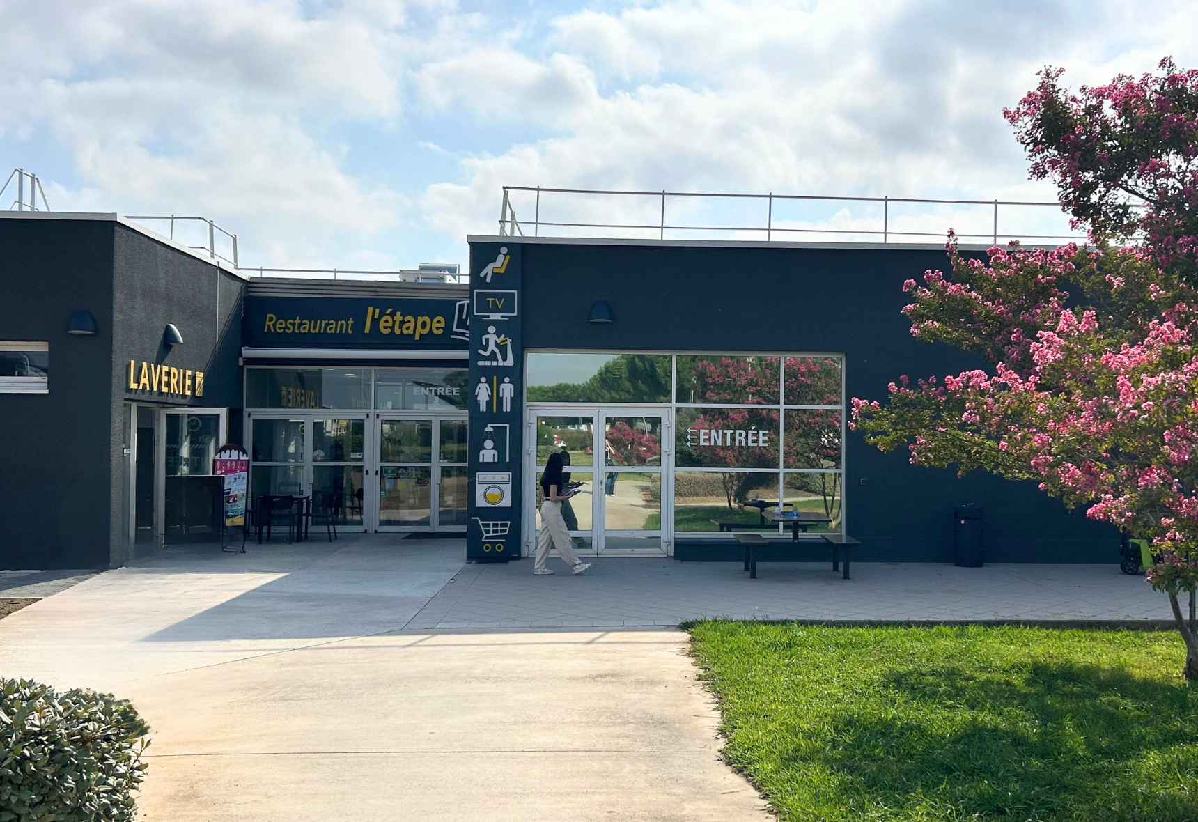 Restaurant l'Étape service continu complexe routier gardienné et sécurisé Truck Étape Béziers Vendres